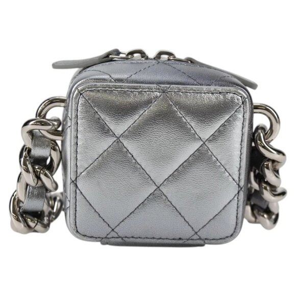 CHANEL Matelasse Chain Shoulder Bag Lamb Skin Silver CC Auth MX038AM - Picture 2 of 16